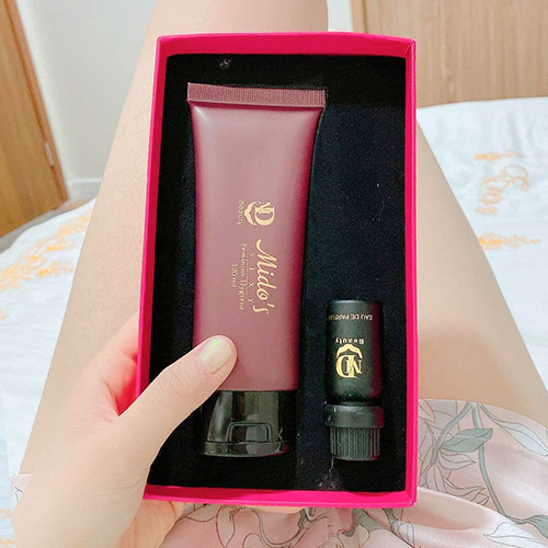 Combo-dung-dịch-vệ-sinh-phụ-nữ-và-nước-hoa-vùng-kính-Mido's-sexy1