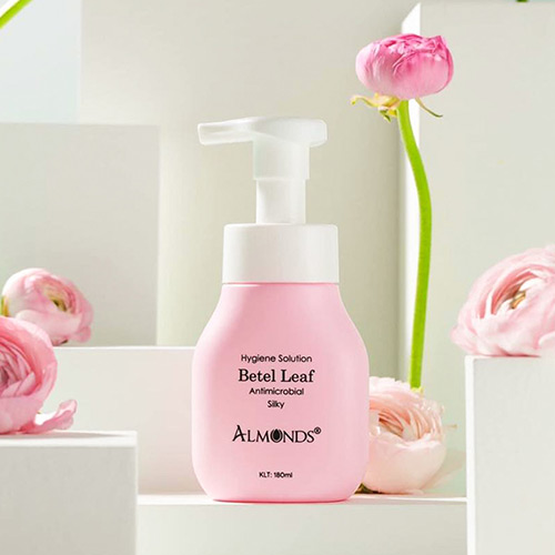 Dung-dịch-vệ-sinh-phụ-nữ-lá-trầu-Almonds