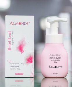 Dung-dịch-vệ-sinh-phụ-nữ-lá-trầu-Almonds2