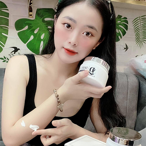 Combo-2-hủ-kem-body-trắng-da-ngày-đêm-MD-Beauty6