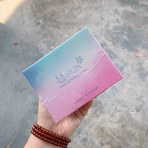 Kem-Body-Hoa-Anh-Đào-Tone-Up-Body-Cream-MQ-Skin4