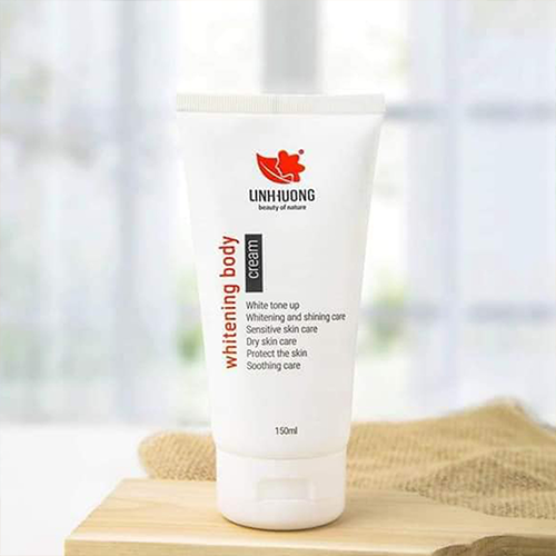 Kem-body-dưỡng-ẩm-làm-trắng-da-Whitening2