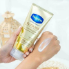 Sữa-dưỡng-thể-Vaseline-10x-Chai-Vàng-Healthy-Bright-Gluta-Hya-Serum-Flawless-Glow8